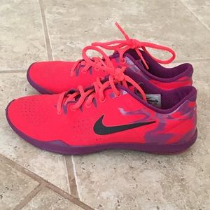 Nike gymshoes
